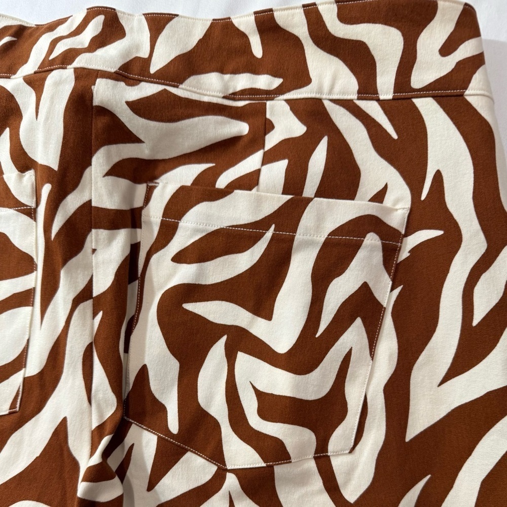 SPANX‎ Pants Animal Print Pull On Cropped Elastic Waistband Brown White Size 1XP - Picture 10 of 11